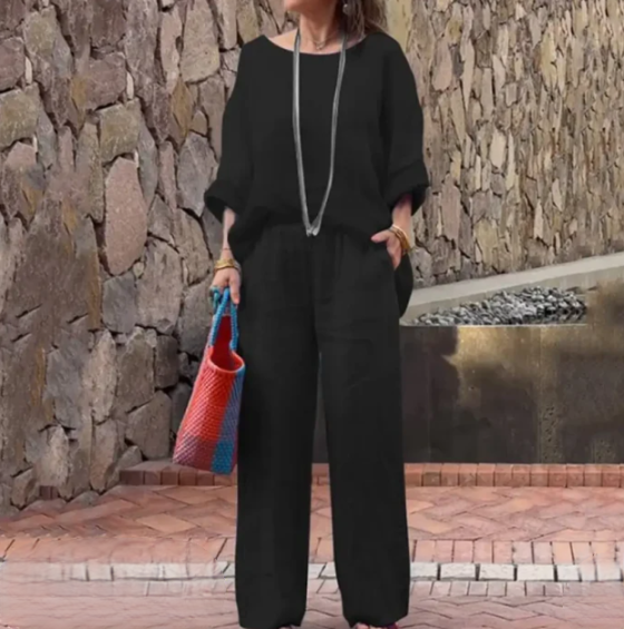 Comfortable Women's Outfit - Relaxed Fit Top & Pants