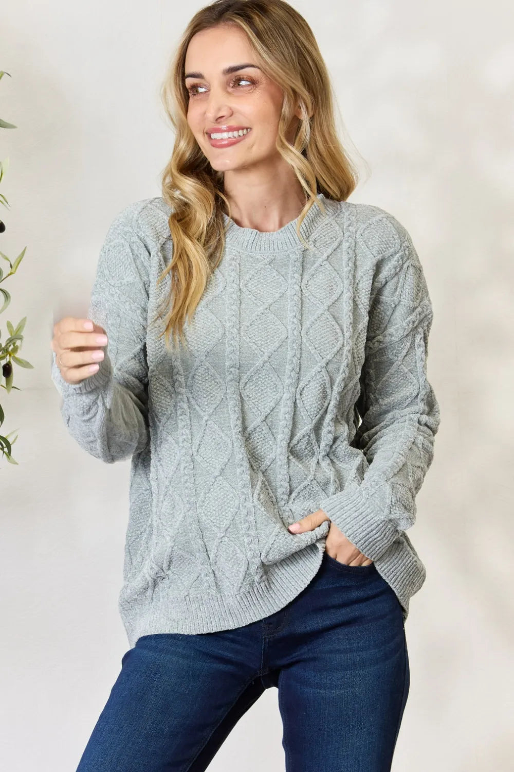 Cozy Cable Crew Neck Pullover Sweater - EasyApparels