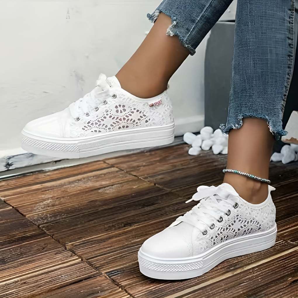 Stylish Women's Mesh Running Shoes