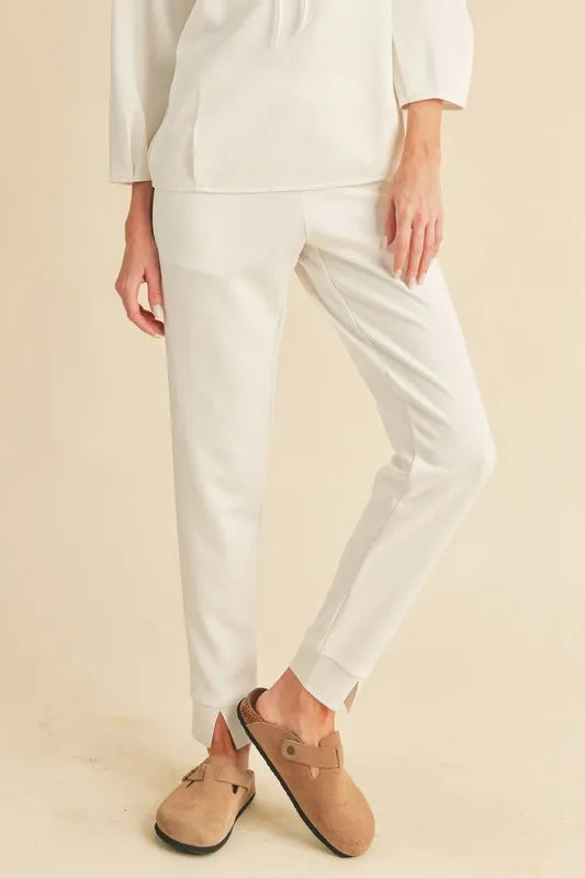 Comfortable Fit Jogger Pants with Side Pockets - EasyApparels