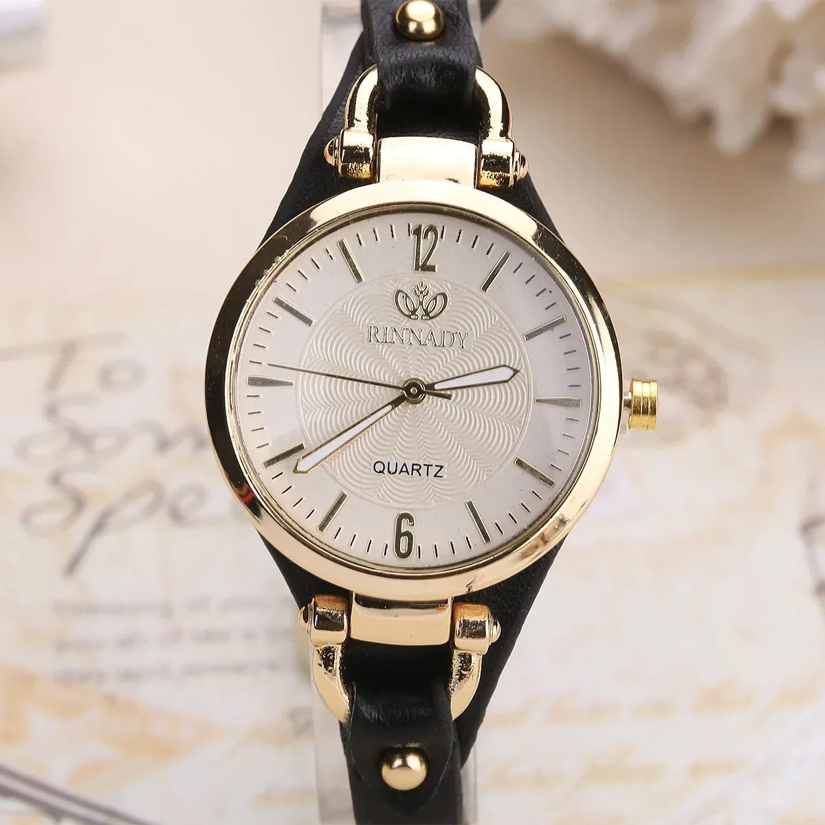 Classic Round Face Adjustable Watch