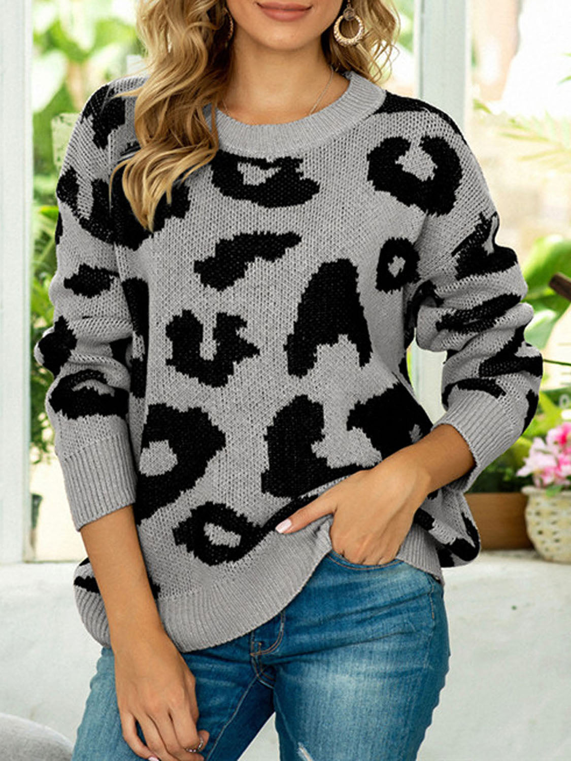 Relaxed Fit Leopard Crew Neck Sweater - EasyApparels
