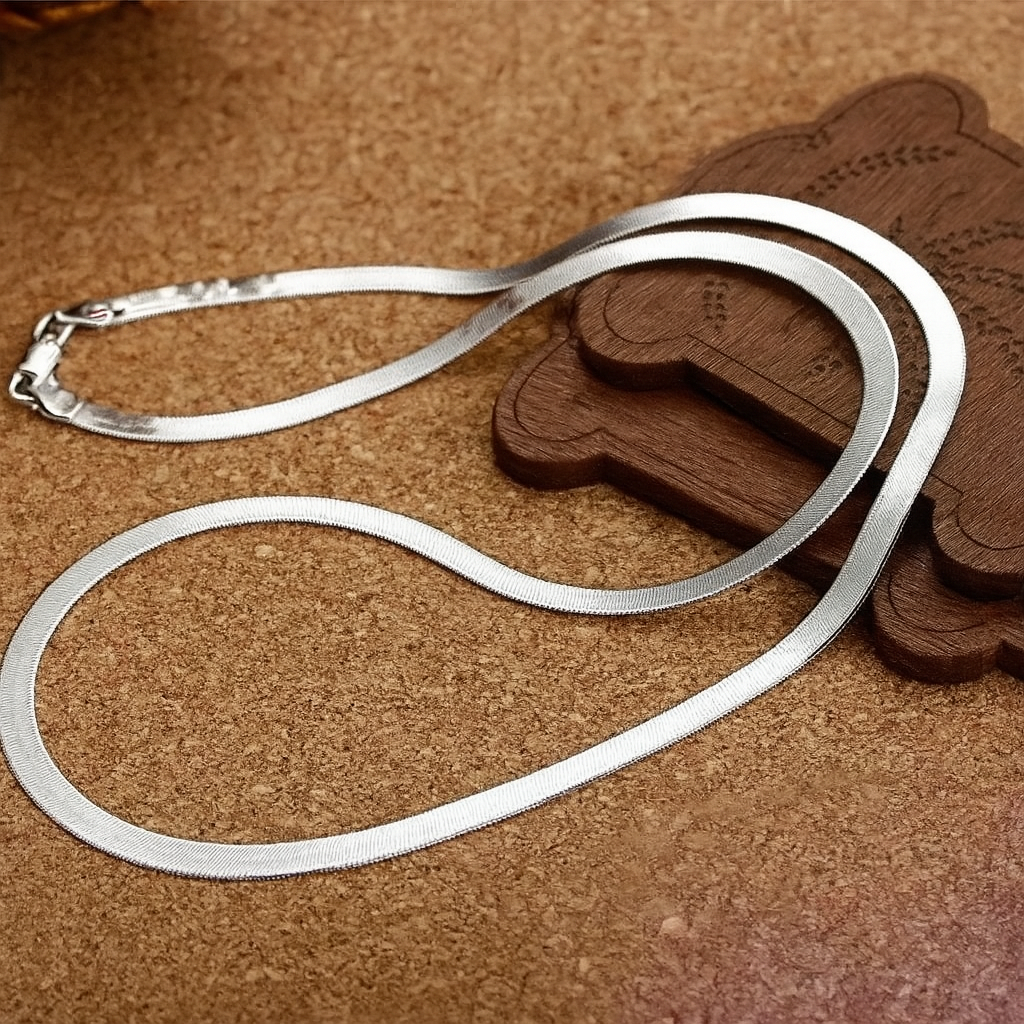 Shiny Silver Bar Chain Necklace - Vossary