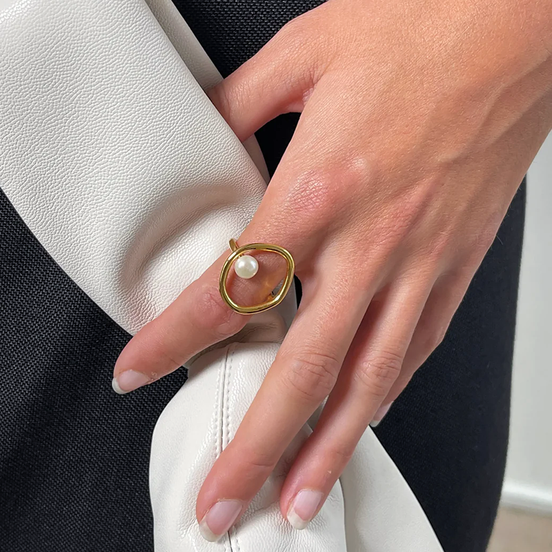 Simple Elegant Pearl Circle Ring - EasyApparels
