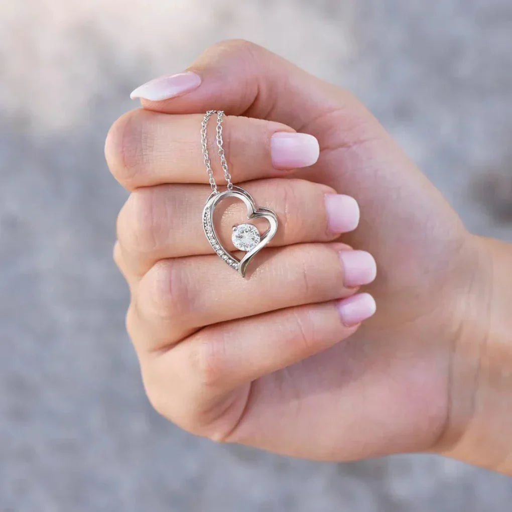 Delicate Love Heart Chain Necklace - Vossary