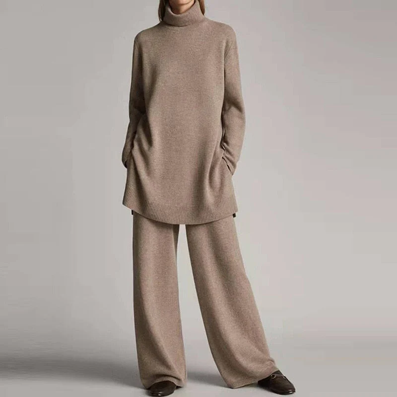 Cozy Women's 2-Piece Sweat Suit