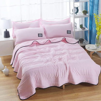 Breathable Summer Blanket with Soft Quilting