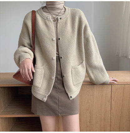 Comfortable Knit Women's Cardigan Sweater - Luxicro