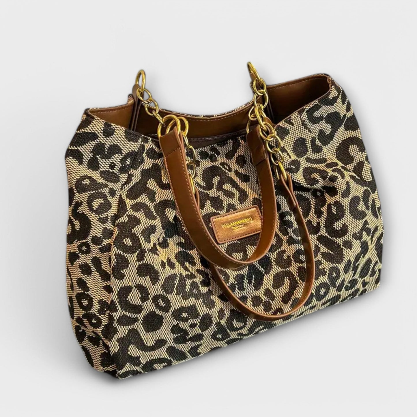 Fashionable Leopard Tote Bag for Everyday Use - Vossary