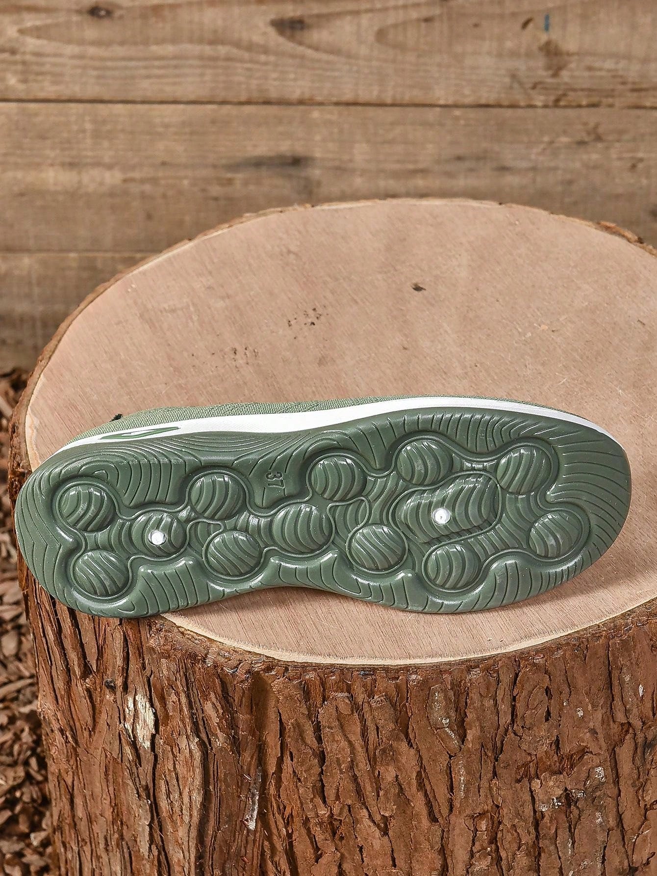 Breezy Comfortable Walking Sneakers