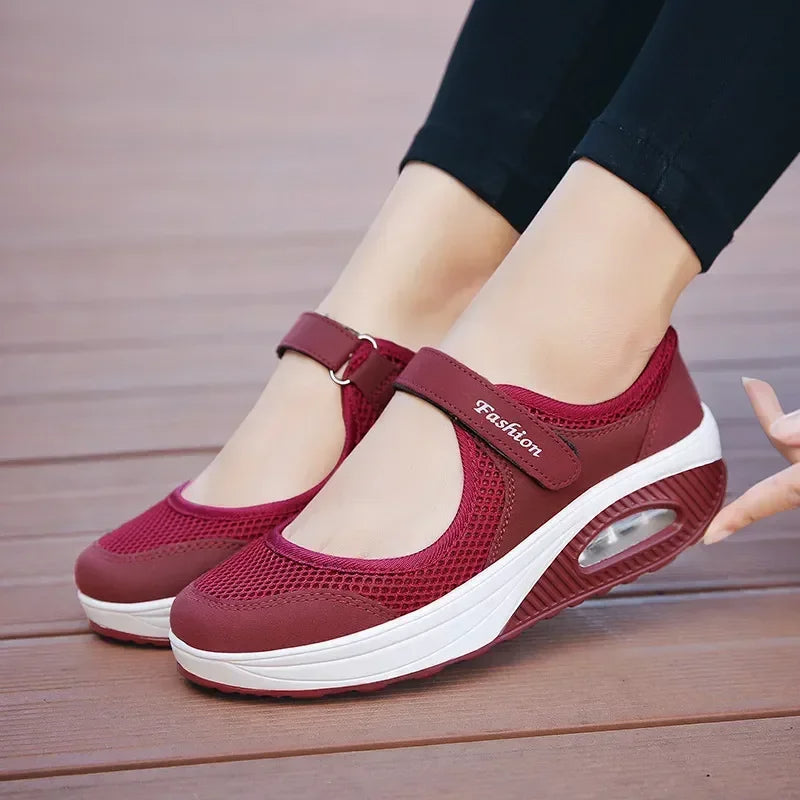 Free Moving Comfort Shoes - Vossary