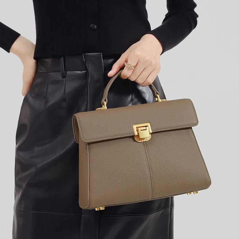 Classic Ladies Shoulder Bag - Chic Daily Purse - Vossary