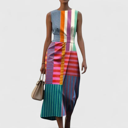 Lindsey | Chic Knee Length Dress - Vossary