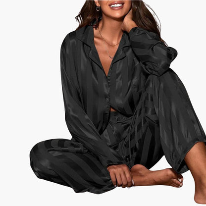 Soft Ladies Sleepwear Set with Long Sleeve Top and Bottoms