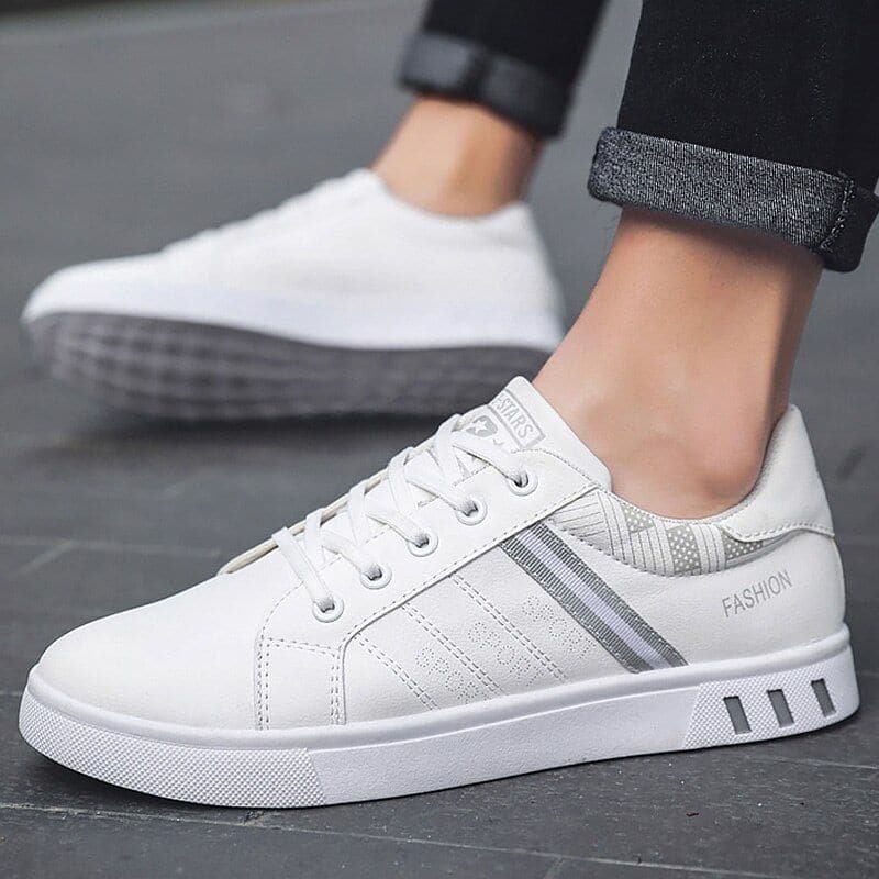 Comfy Men's Running Shoes with Grip Soles and Lace Up