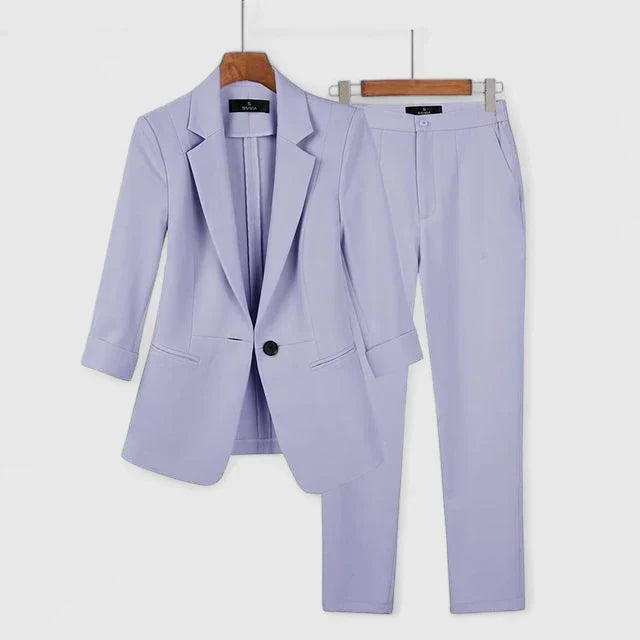 Elegant Women's Blazer Suit