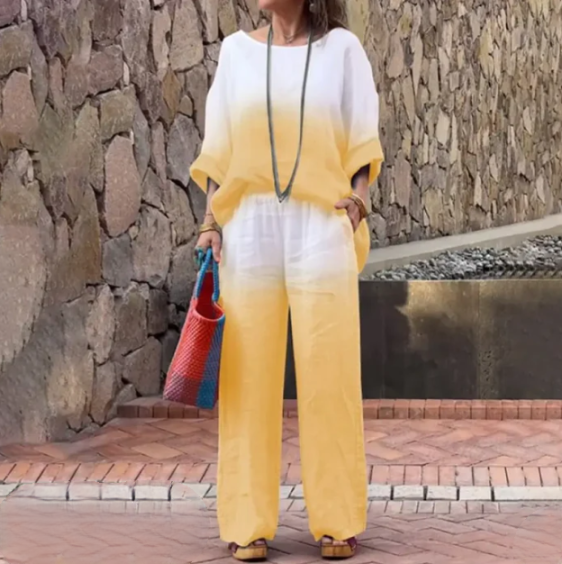 Comfortable Women's Outfit - Relaxed Fit Top & Pants