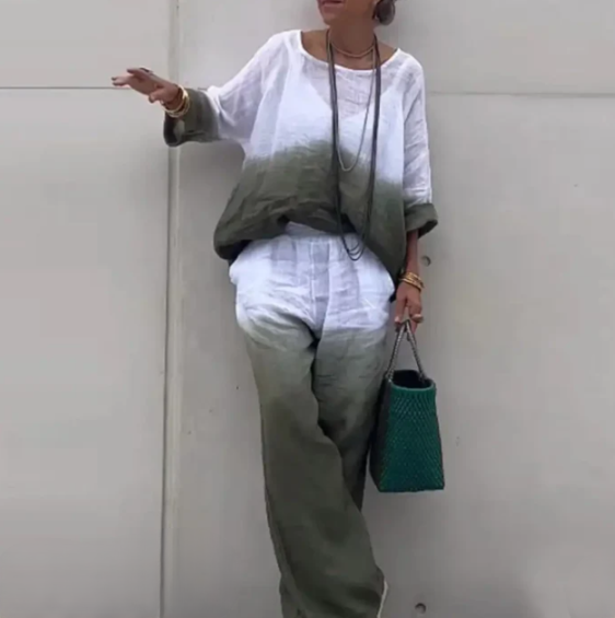 Comfortable Women's Outfit - Relaxed Fit Top & Pants