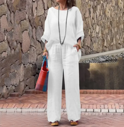 Comfortable Women's Outfit - Relaxed Fit Top & Pants - EasyApparels