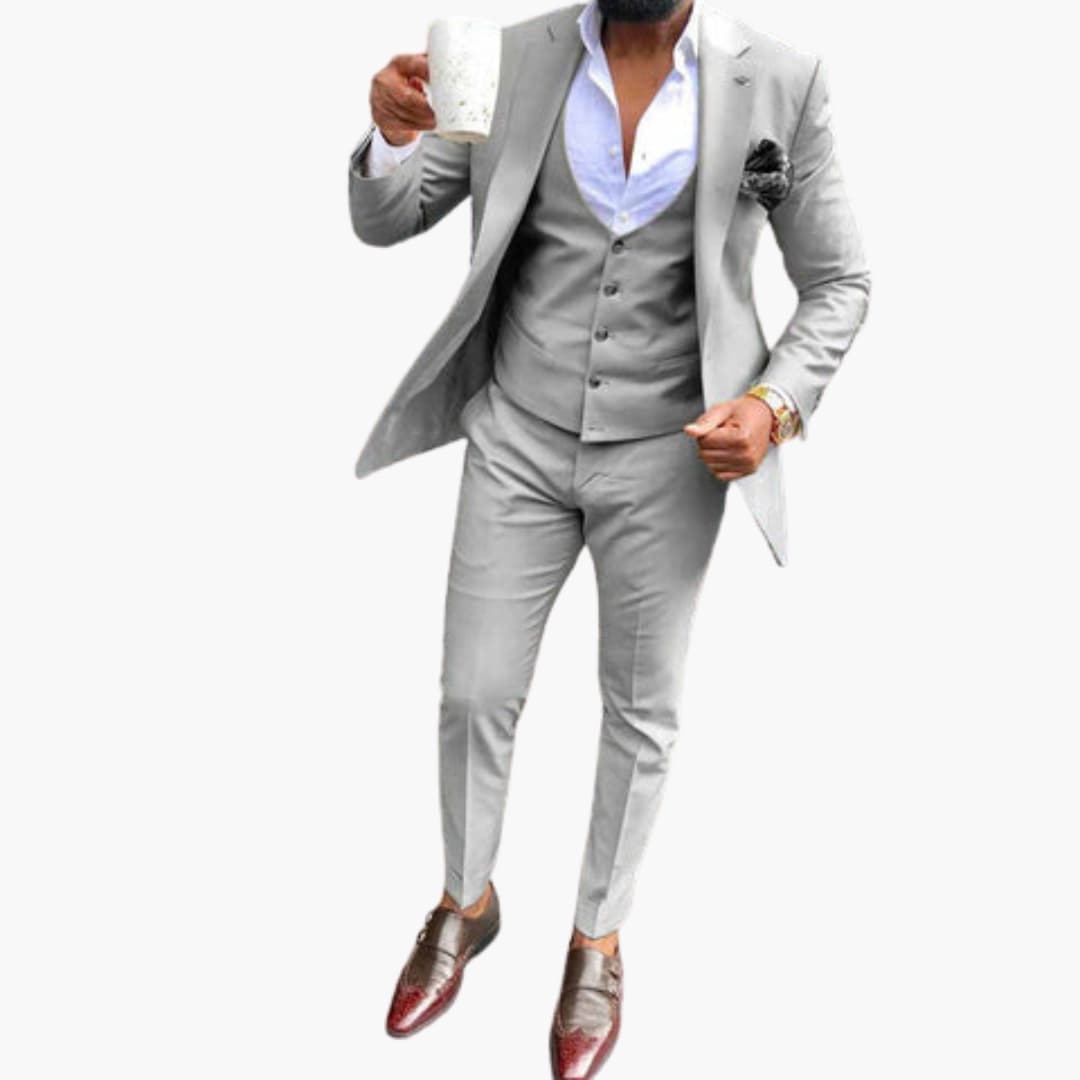 Classic 3 Piece Suit with Ventilated Material - Vossary