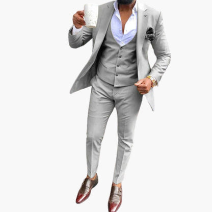 Classic 3 Piece Suit with Ventilated Material - Vossary