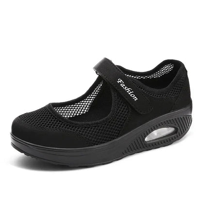 Free Moving Comfort Shoes