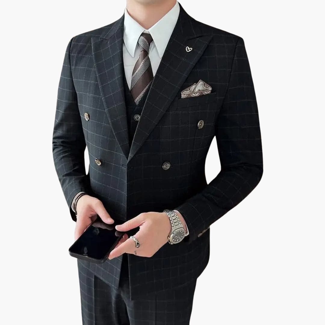 Classic Fit Checked Suit with Notch Collar - Vossary