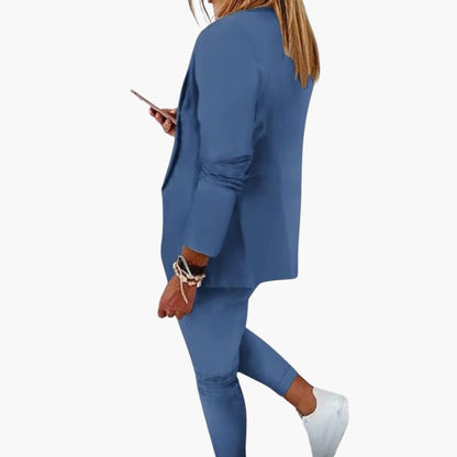 Comfortable Women's Tracksuit with Jacket and Pants