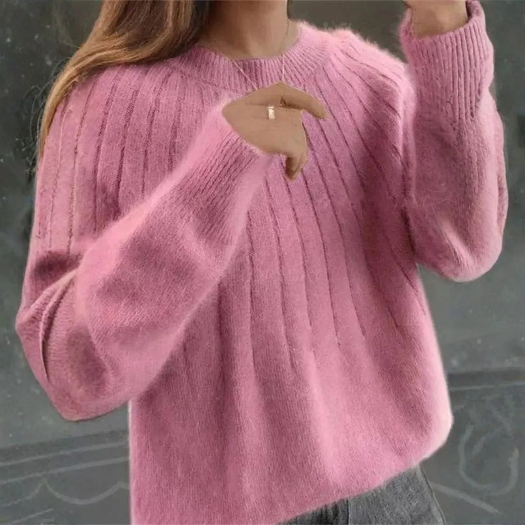 Soft Women's Ribbed Cashmere Crew Sweater