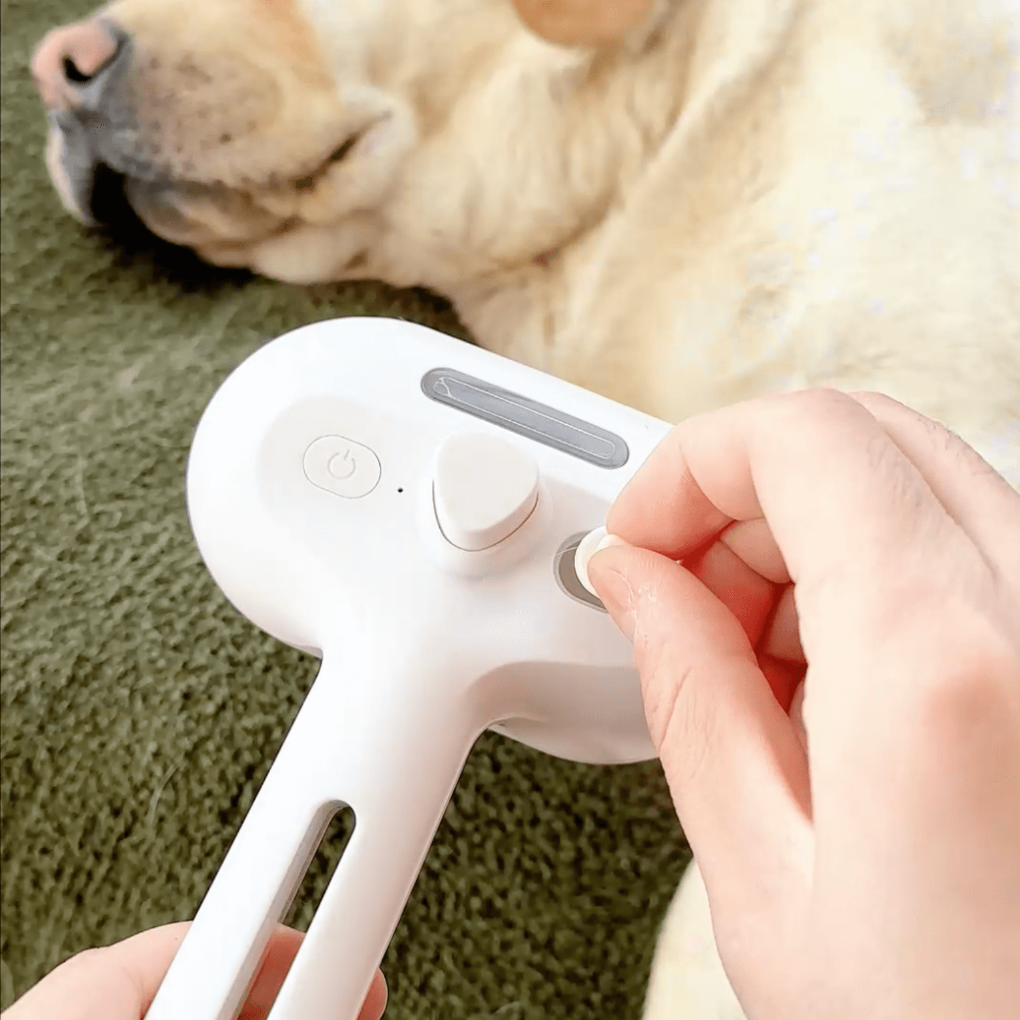 Gentle Pet Steam Grooming Brush - Vossary