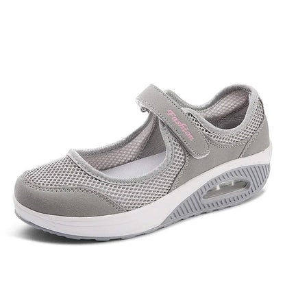 Free Moving Comfort Shoes