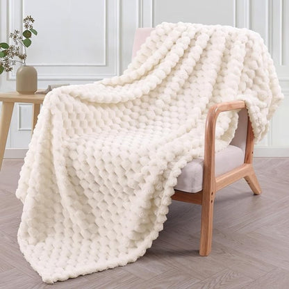 Soft Plush Fleece Blanket With Fun Bubble Pattern - Vossary
