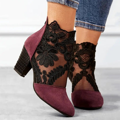 Comfortable Bridal Lace High Heels with Padded Insoles - Vossary