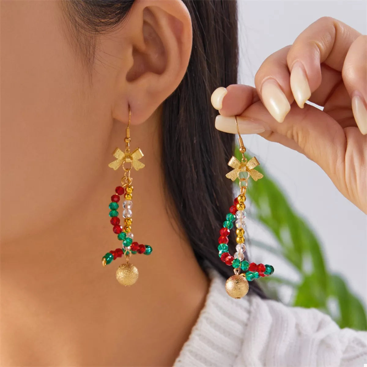 Luxurious Gold Tone Beaded Drop Earrings - EasyApparels