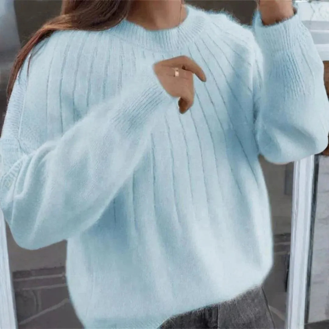 Soft Women's Ribbed Cashmere Crew Sweater