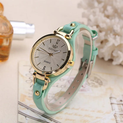 Classic Round Face Adjustable Watch
