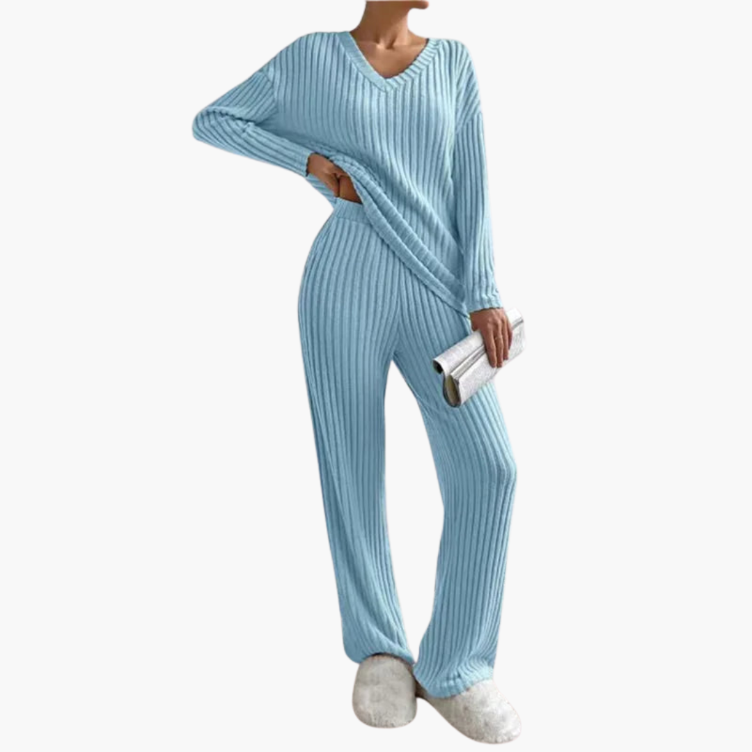 Comfortable Women's V-Neck Ribbed Loungewear Set