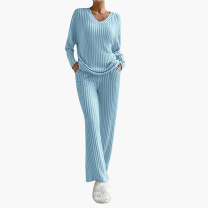 Comfortable Women's V-Neck Ribbed Loungewear Set
