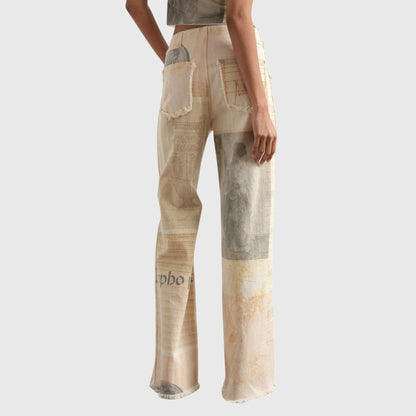 Relaxed Fit Straight Jeans