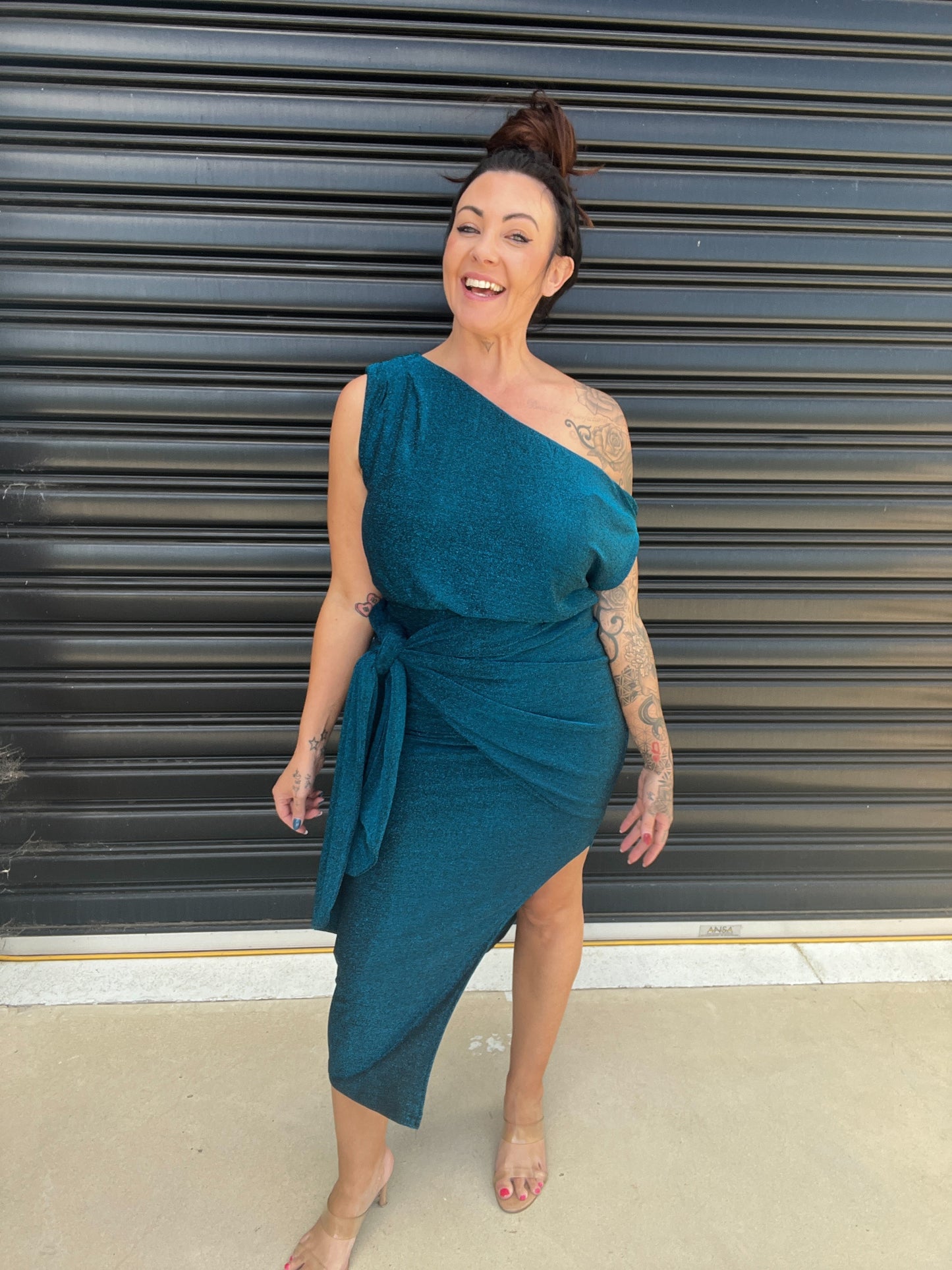 Chic One Shoulder Midi Dress with Side Slit