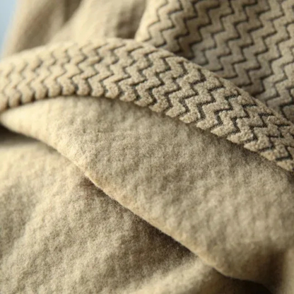 Soft Men's Cashmere Wave Pattern Crew Neck Sweater