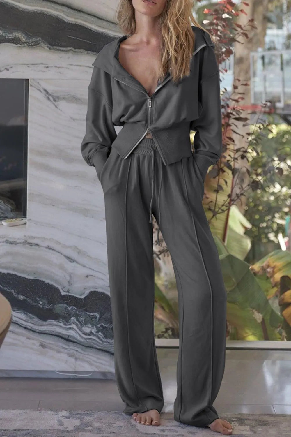 Sporty Tracksuit Jacket and Pants Set - EasyApparels
