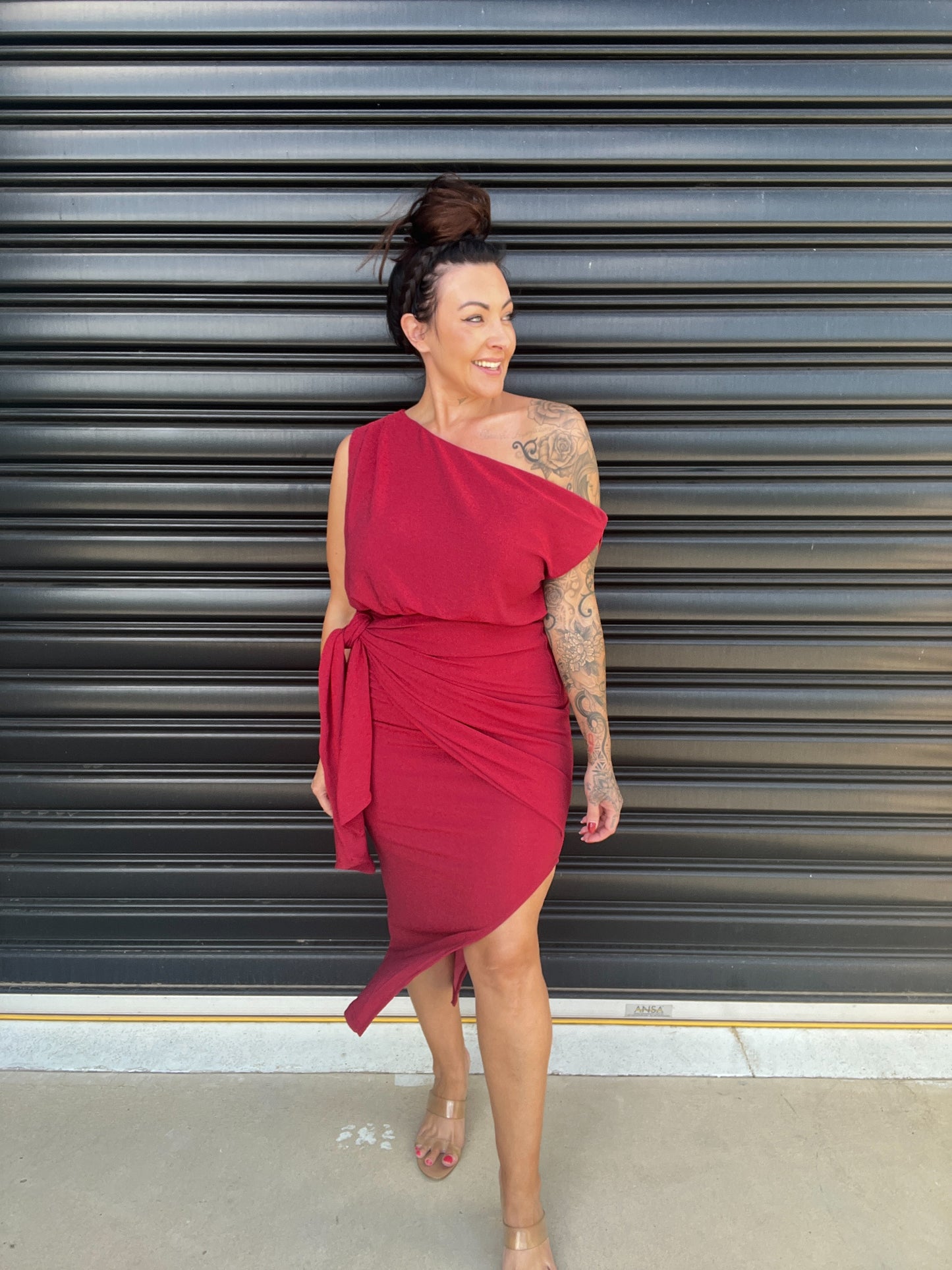 Chic One Shoulder Midi Dress with Side Slit