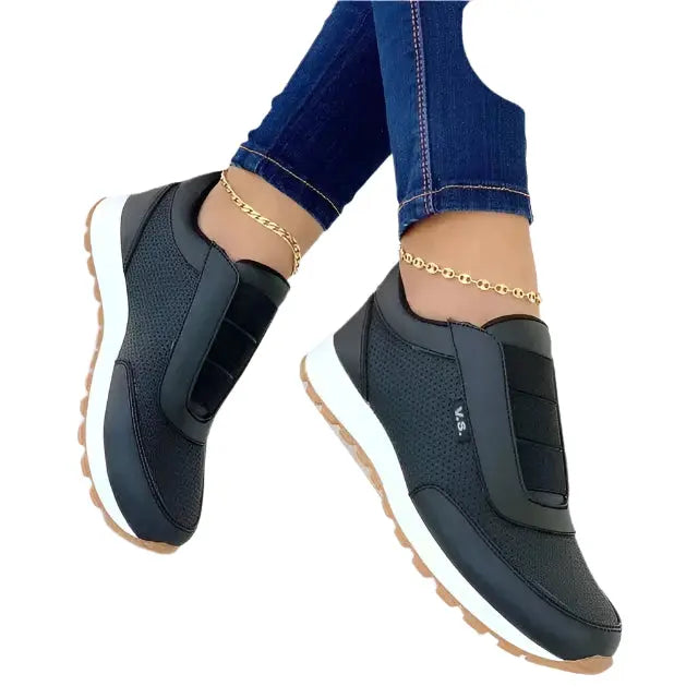 Relaxed Fit Sneakers with Arch Support and Grip Soles