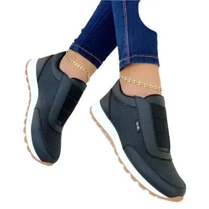 Relaxed Fit Sneakers with Arch Support and Grip Soles