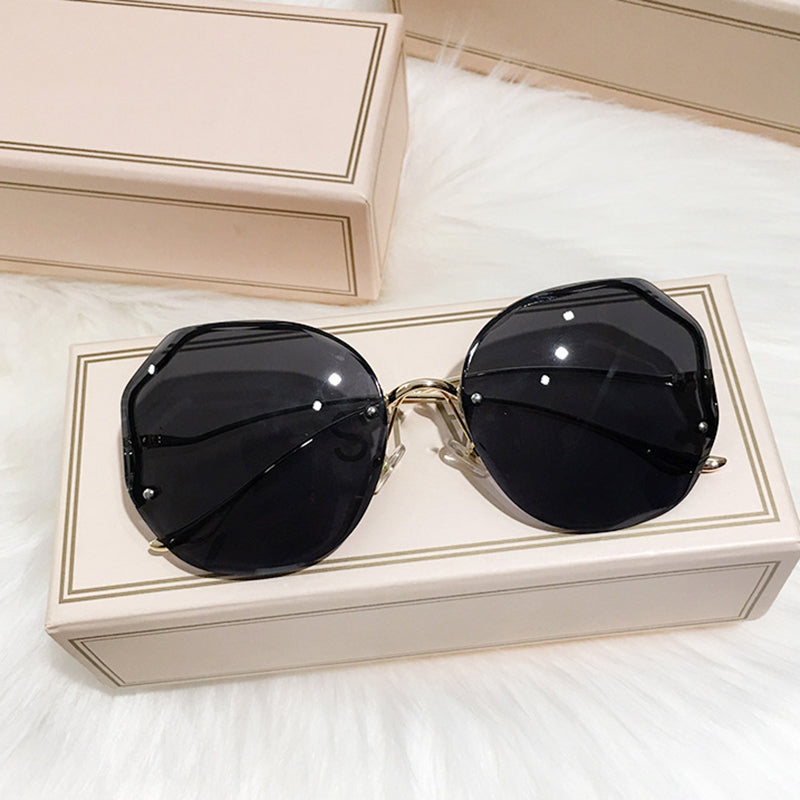 Trendy Womens Sunglasses - Chic Gradient Style