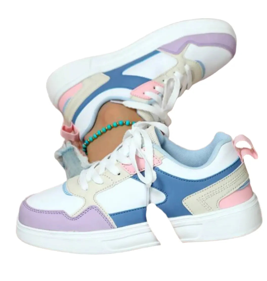 Stylish Sneakers - Comfortable Fit & Trendy Design