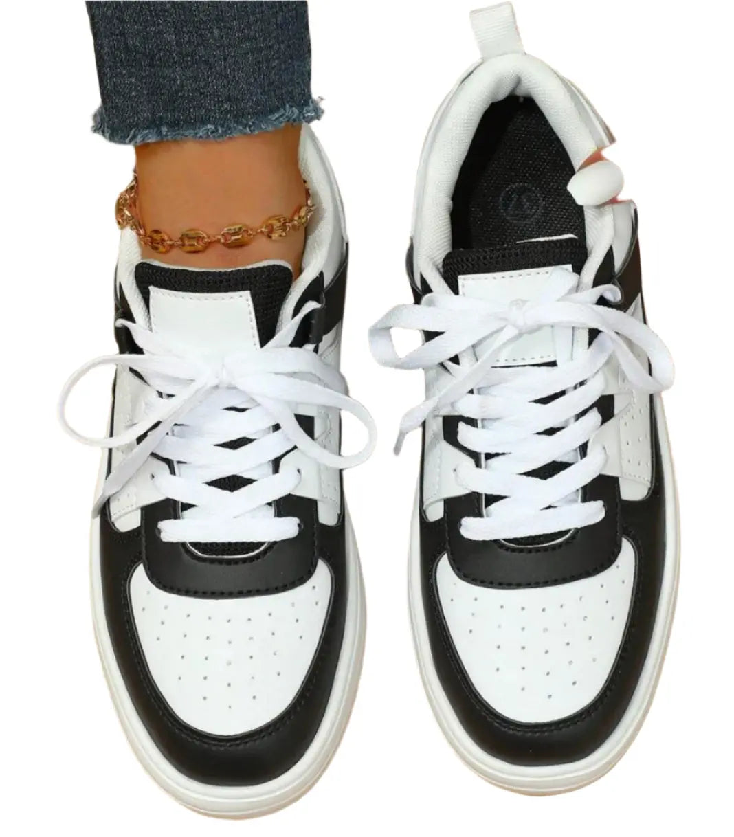 Stylish Sneakers - Comfortable Fit & Trendy Design