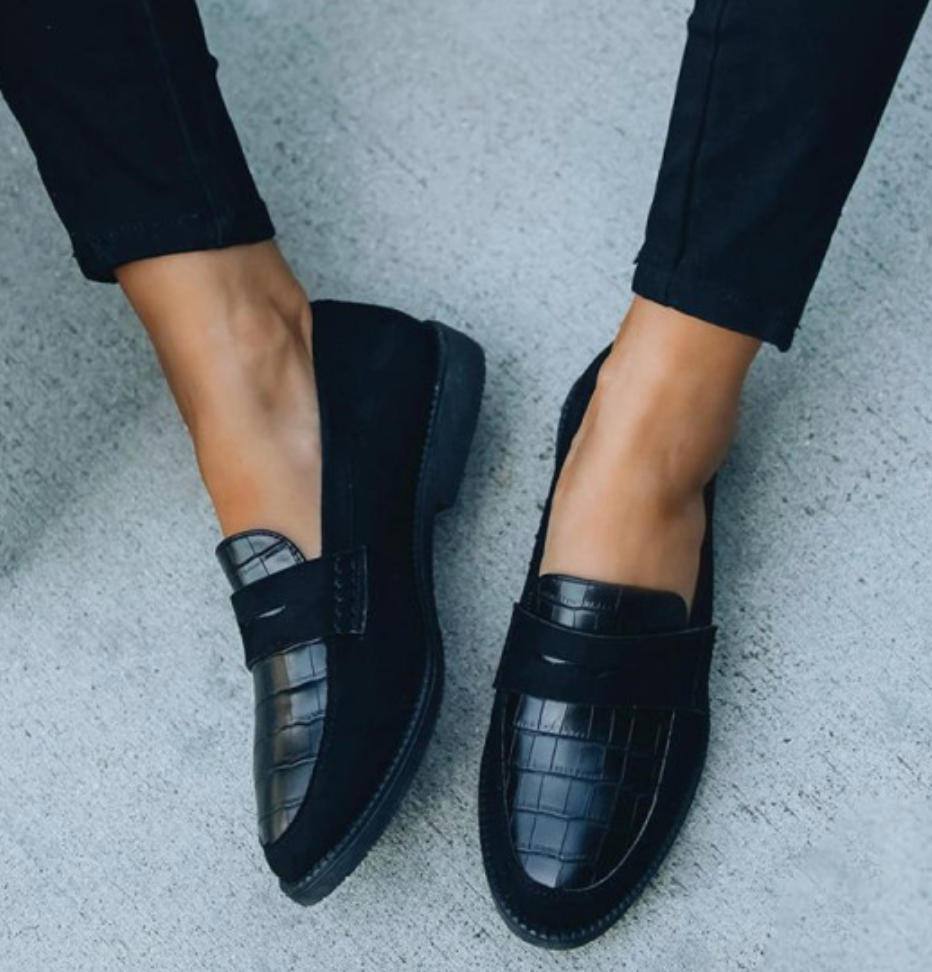 Comfortable Slip On Crocodile Shoes for Women