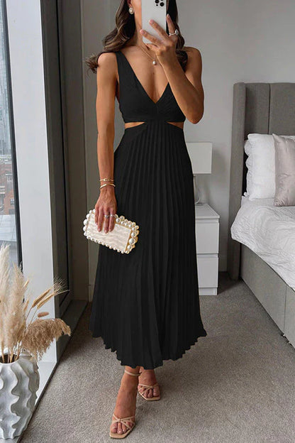 Ladies Long Flowing Pleated Dress - Vossary